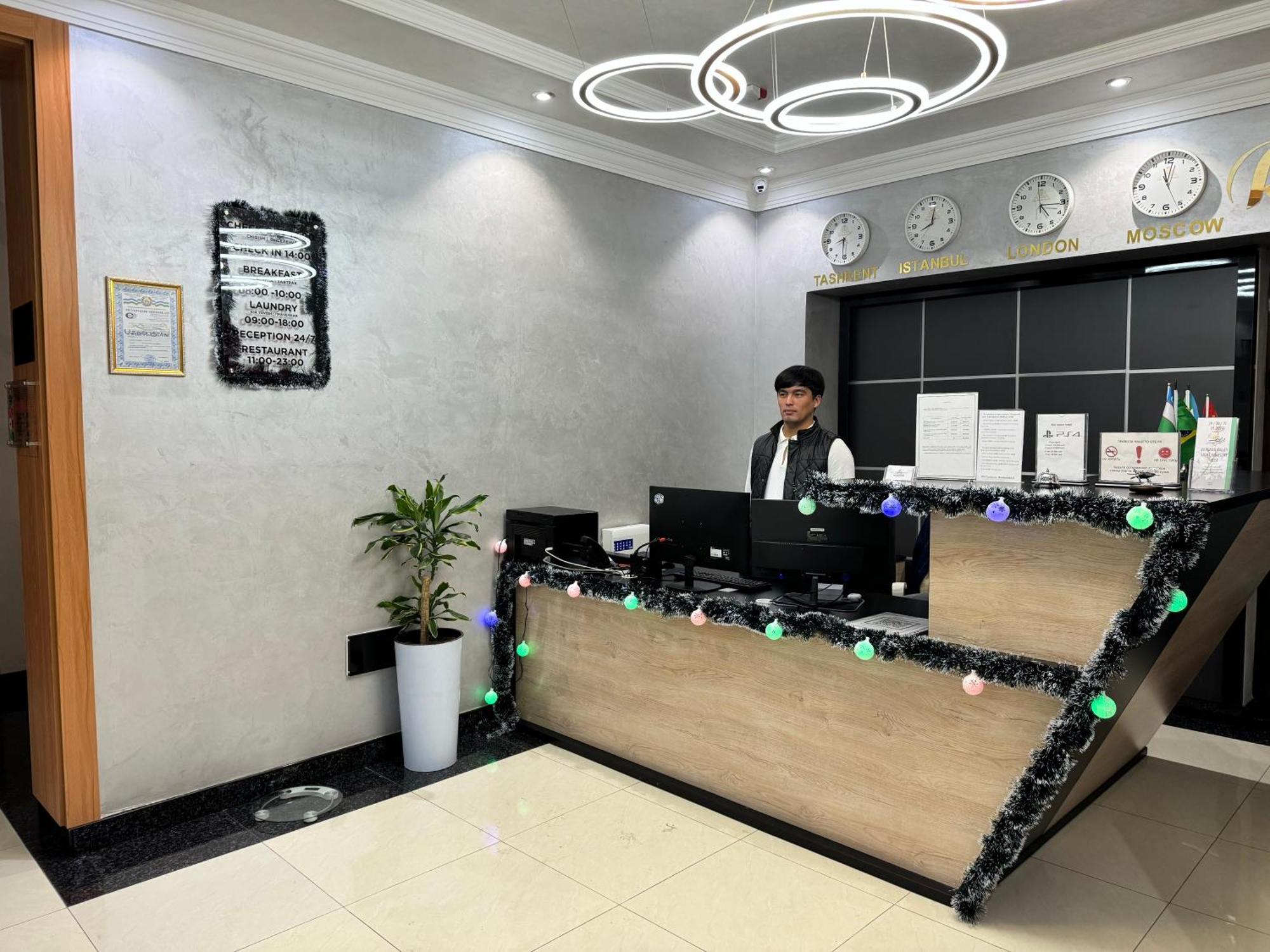 The Moon Tashkent Hotel Εξωτερικό φωτογραφία