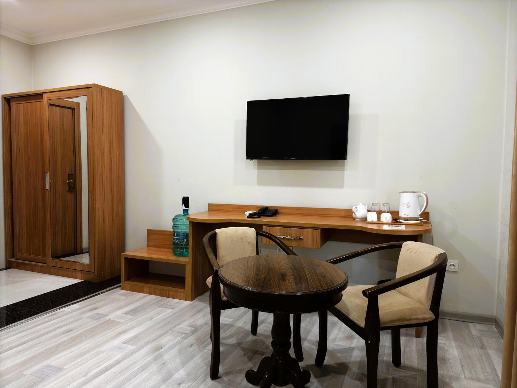 The Moon Tashkent Hotel Εξωτερικό φωτογραφία